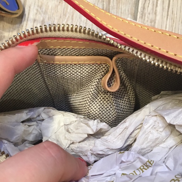 Dooney and Bourke Canvas and Leather Pink Logo Bag - Picture 8 of 8